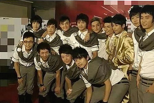 警花张津瑜厕所门再掀波澜，热瓜背后真相揭秘