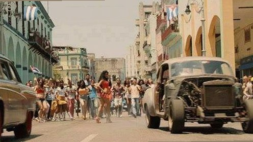 吃瓜娱乐拳击赛引发热议，明星翻车与幕后真相逐渐浮现