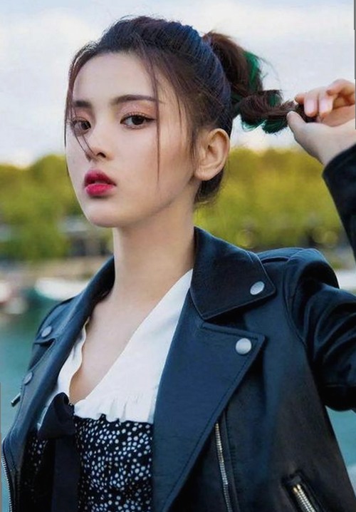 吴柳芳塌房风波背后：昔日冠军的跌宕人生与情感迷局