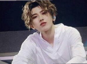 从“西瓜落地”到古装三级片：揭秘娱乐圈的多彩吃瓜文化